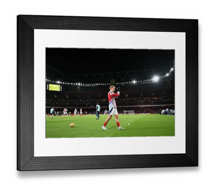 Framed Print : Arsenal FC v Manchester United FC - Premier League Framed Print : Arsenal FC v Manchester United FC - Premier League