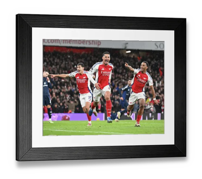 Framed Print : Arsenal FC v Manchester United FC - Premier League Framed Print : Arsenal FC v Manchester United FC - Premier League