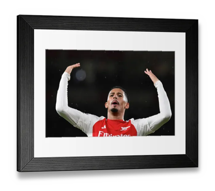 Framed Print : Arsenal FC v Manchester United FC - Premier League