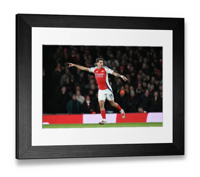 Framed Print : Arsenal FC v Manchester United FC - Premier League