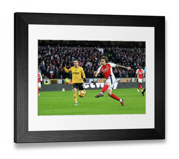Framed Print : Wolverhampton Wanderers FC v Arsenal FC - Premier League