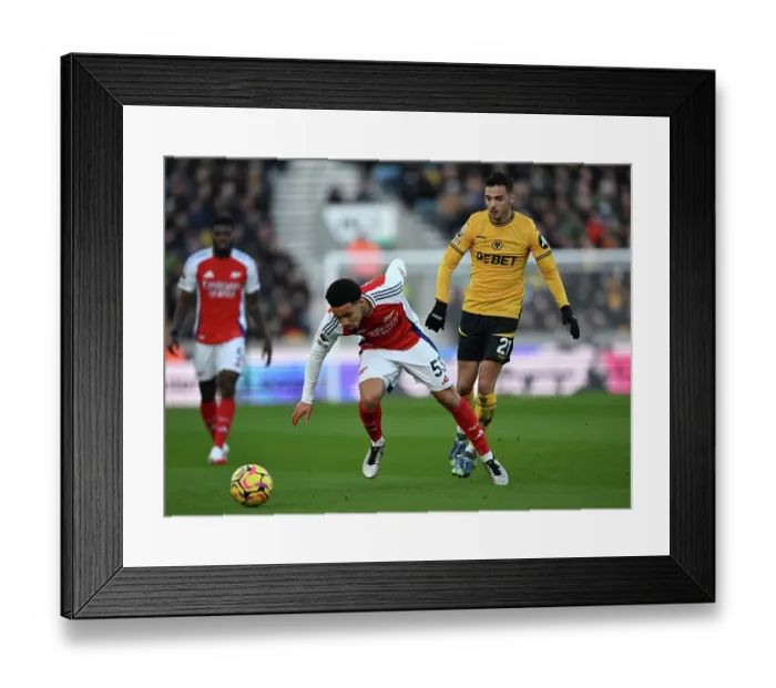 Framed Print : Wolverhampton Wanderers FC v Arsenal FC - Premier League Framed Print : Wolverhampton Wanderers FC v Arsenal FC - Premier League