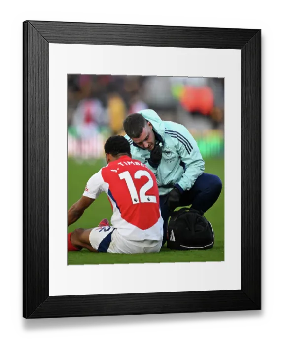 Framed Print : Wolverhampton Wanderers FC v Arsenal FC - Premier League