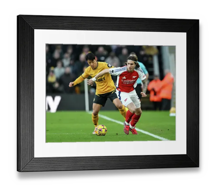 Framed Print : Wolverhampton Wanderers FC v Arsenal FC - Premier League
