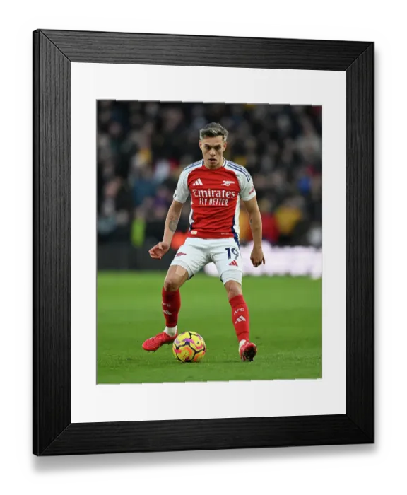 Framed Print : Wolverhampton Wanderers FC v Arsenal FC - Premier League Framed Print : Wolverhampton Wanderers FC v Arsenal FC - Premier League
