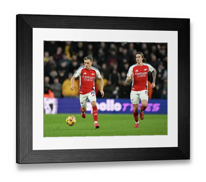 Framed Print : Wolverhampton Wanderers FC v Arsenal FC - Premier League Framed Print : Wolverhampton Wanderers FC v Arsenal FC - Premier League