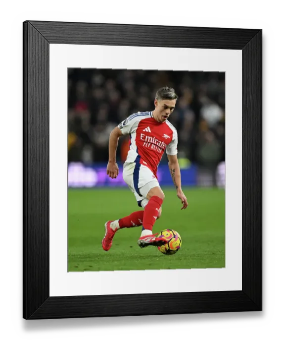 Framed Print : Wolverhampton Wanderers FC v Arsenal FC - Premier League