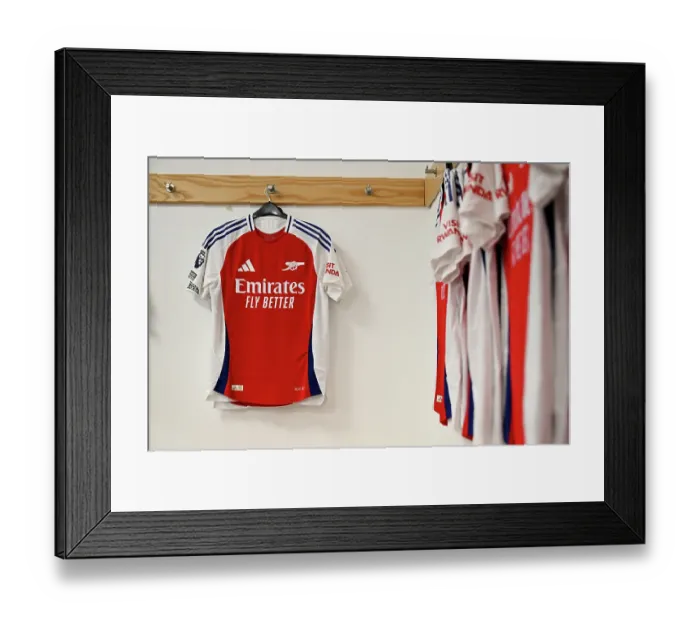 Framed Print : Wolverhampton Wanderers FC v Arsenal FC - Premier League