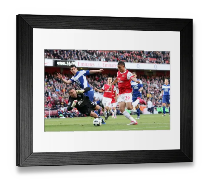 Framed Print : Chamakh Scores Arsenal's Second: 2-1 Over Birmingham