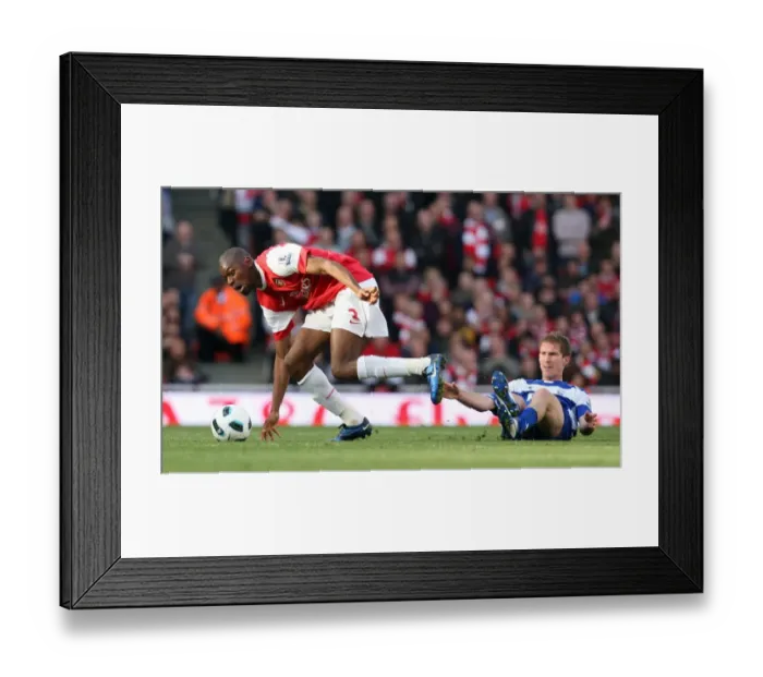 Framed Print : Abou Diaby (Arsenal) Alex Hleb (Birmingham). Arsenal 2: 1 Birmingham City