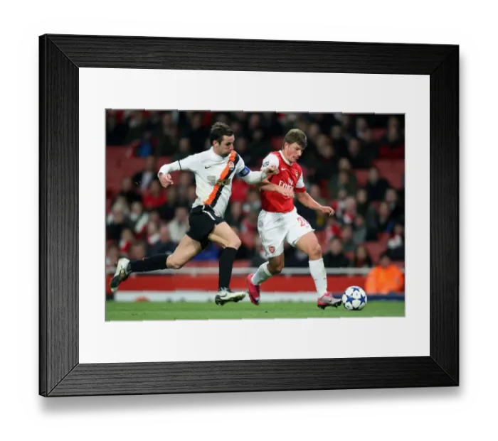 Framed Print : Andrey Arshavin (Arsenal) Darijo Srna (Shaktar). Arsenal 5: 1 Shaktar Donetsk Framed Print : Andrey Arshavin (Arsenal) Darijo Srna (Shaktar). Arsenal 5: 1 Shaktar Donetsk