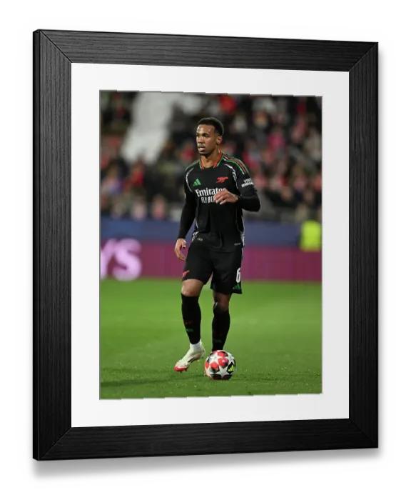 Framed Print : Girona FC v Arsenal FC - UEFA Champions League 2024 / 25 League Phase MD8 Framed Print : Girona FC v Arsenal FC - UEFA Champions League 2024 / 25 League Phase MD8
