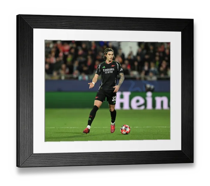 Framed Print : Girona FC v Arsenal FC - UEFA Champions League 2024 / 25 League Phase MD8 Framed Print : Girona FC v Arsenal FC - UEFA Champions League 2024 / 25 League Phase MD8