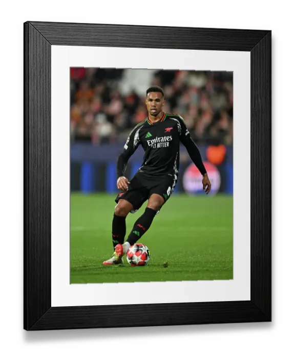 Framed Print : Girona FC v Arsenal FC - UEFA Champions League 2024 / 25 League Phase MD8 Framed Print : Girona FC v Arsenal FC - UEFA Champions League 2024 / 25 League Phase MD8
