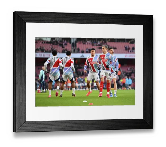 Framed Print : Arsenal FC v Manchester City FC - Premier League Framed Print : Arsenal FC v Manchester City FC - Premier League