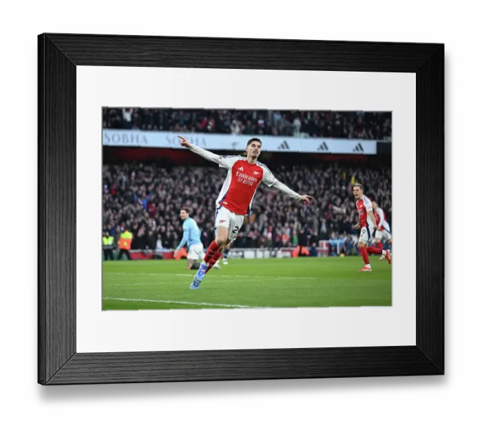 Framed Print : Arsenal FC v Manchester City FC - Premier League