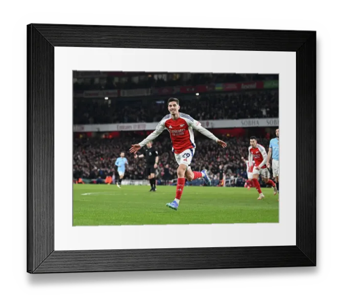 Framed Print : Arsenal FC v Manchester City FC - Premier League