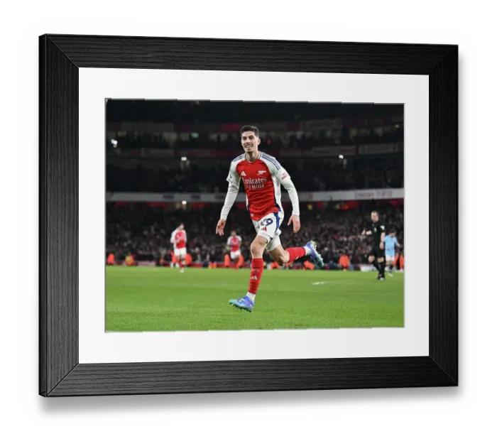 Framed Print : Arsenal FC v Manchester City FC - Premier League Framed Print : Arsenal FC v Manchester City FC - Premier League