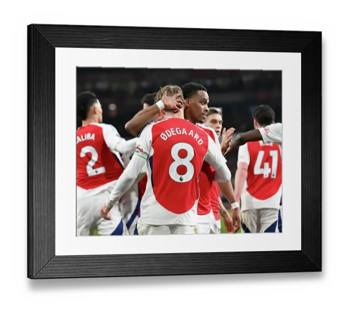Framed Print : Arsenal FC v Manchester City FC - Premier League Framed Print : Arsenal FC v Manchester City FC - Premier League
