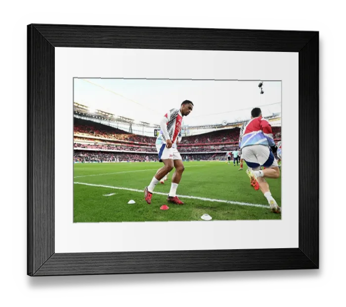 Framed Print : Arsenal FC v Manchester City FC - Premier League Framed Print : Arsenal FC v Manchester City FC - Premier League