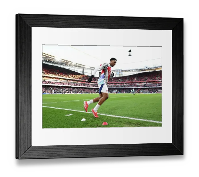 Framed Print : Arsenal FC v Manchester City FC - Premier League