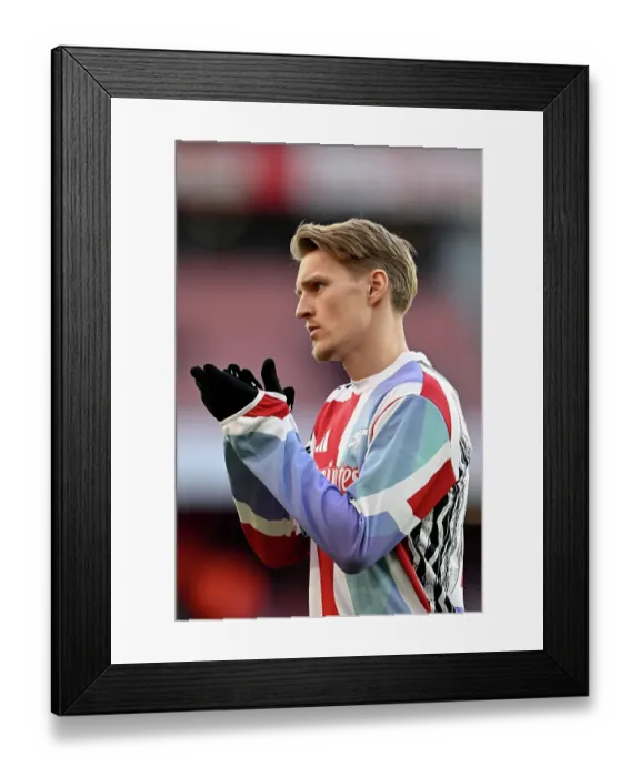 Framed Print : Arsenal FC v Manchester City FC - Premier League Framed Print : Arsenal FC v Manchester City FC - Premier League