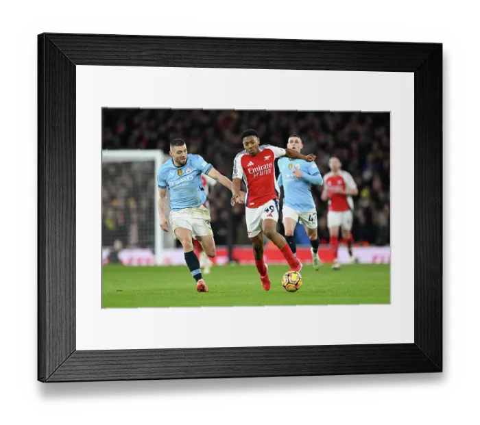 Framed Print : Arsenal FC v Manchester City FC - Premier League