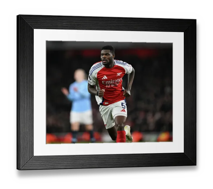 Framed Print : Arsenal FC v Manchester City FC - Premier League Framed Print : Arsenal FC v Manchester City FC - Premier League