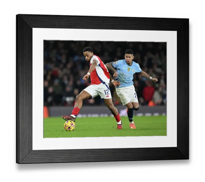 Framed Print : Arsenal FC v Manchester City FC - Premier League
