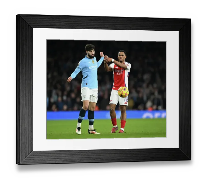 Framed Print : Arsenal FC v Manchester City FC - Premier League Framed Print : Arsenal FC v Manchester City FC - Premier League