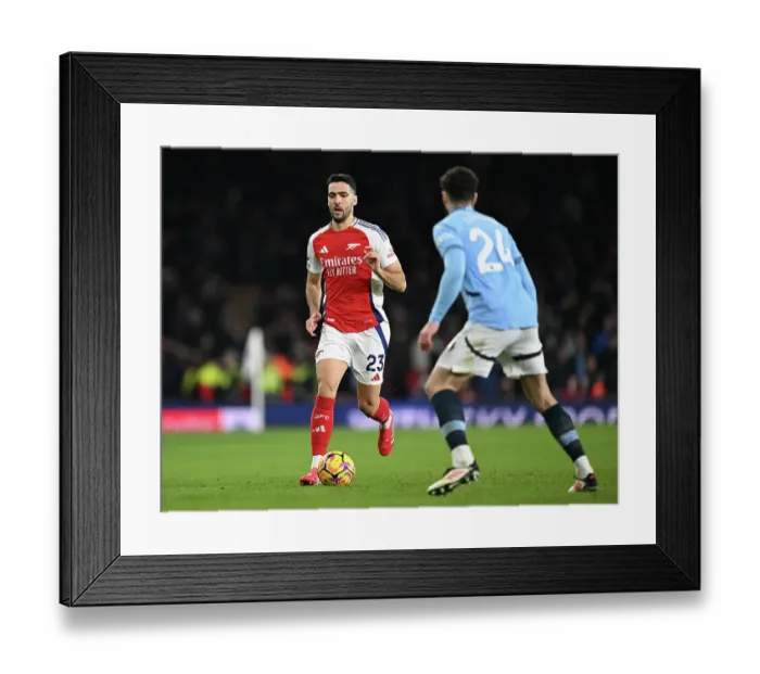 Framed Print : Arsenal FC v Manchester City FC - Premier League