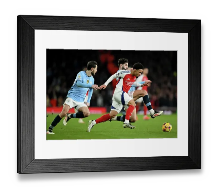 Framed Print : Arsenal FC v Manchester City FC - Premier League