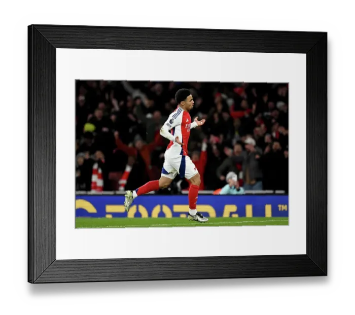 Framed Print : Arsenal FC v Manchester City FC - Premier League