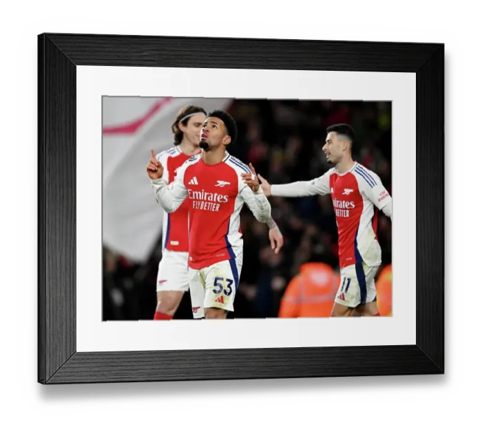 Framed Print : Arsenal FC v Manchester City FC - Premier League Framed Print : Arsenal FC v Manchester City FC - Premier League