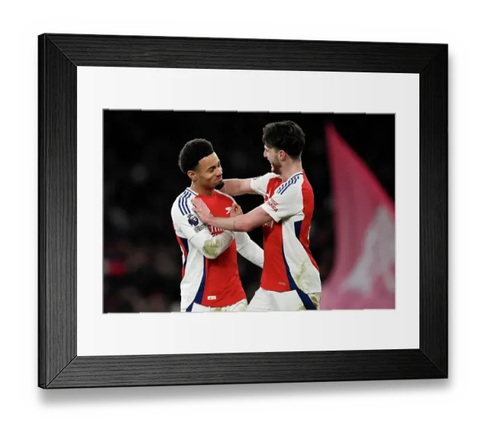 Framed Print : Arsenal FC v Manchester City FC - Premier League Framed Print : Arsenal FC v Manchester City FC - Premier League