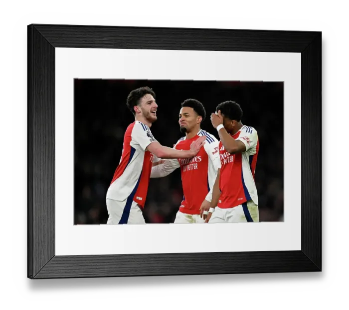 Framed Print : Arsenal FC v Manchester City FC - Premier League Framed Print : Arsenal FC v Manchester City FC - Premier League