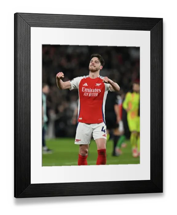 Framed Print : Arsenal FC v Manchester City FC - Premier League Framed Print : Arsenal FC v Manchester City FC - Premier League