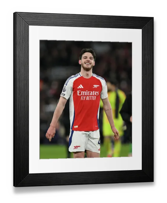 Framed Print : Arsenal FC v Manchester City FC - Premier League Framed Print : Arsenal FC v Manchester City FC - Premier League