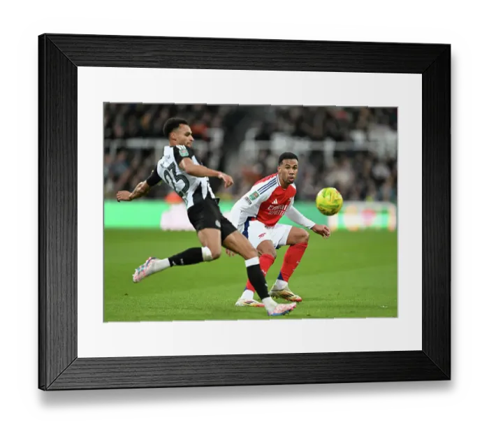 Framed Print : Newcastle United v Arsenal - Carabao Cup Semi Final Second Leg
