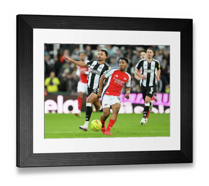 Framed Print : Newcastle United v Arsenal - Carabao Cup Semi Final Second Leg Framed Print : Newcastle United v Arsenal - Carabao Cup Semi Final Second Leg