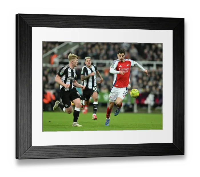 Framed Print : Newcastle United v Arsenal - Carabao Cup Semi Final Second Leg Framed Print : Newcastle United v Arsenal - Carabao Cup Semi Final Second Leg