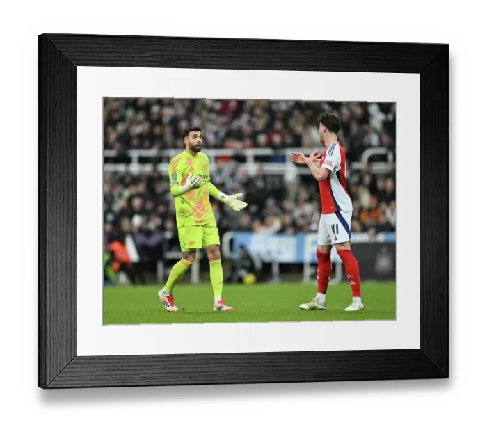 Framed Print : Newcastle United v Arsenal - Carabao Cup Semi Final Second Leg