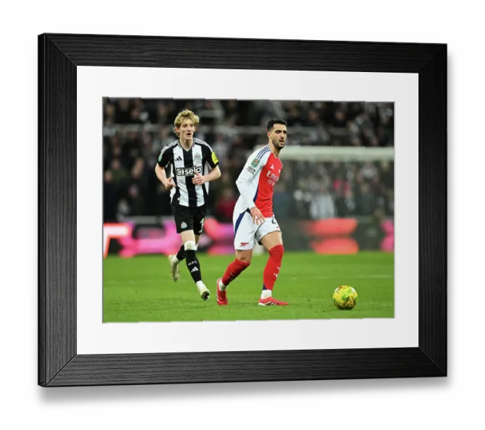 Framed Print : Newcastle United v Arsenal - Carabao Cup Semi Final Second Leg Framed Print : Newcastle United v Arsenal - Carabao Cup Semi Final Second Leg