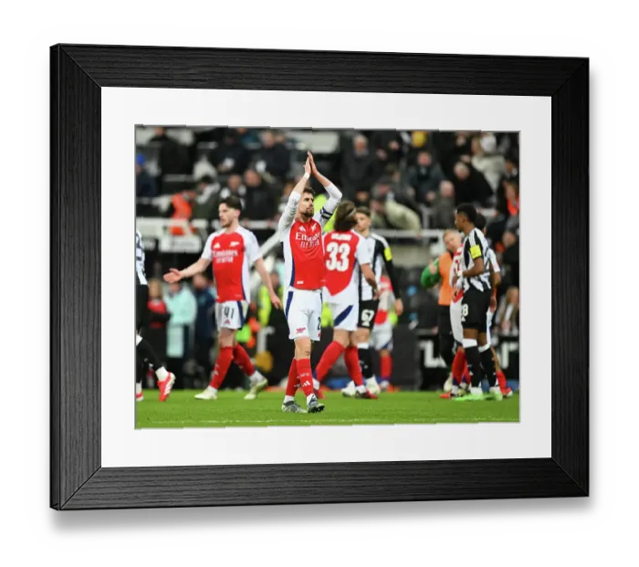 Framed Print : Newcastle United v Arsenal - Carabao Cup Semi Final Second Leg Framed Print : Newcastle United v Arsenal - Carabao Cup Semi Final Second Leg