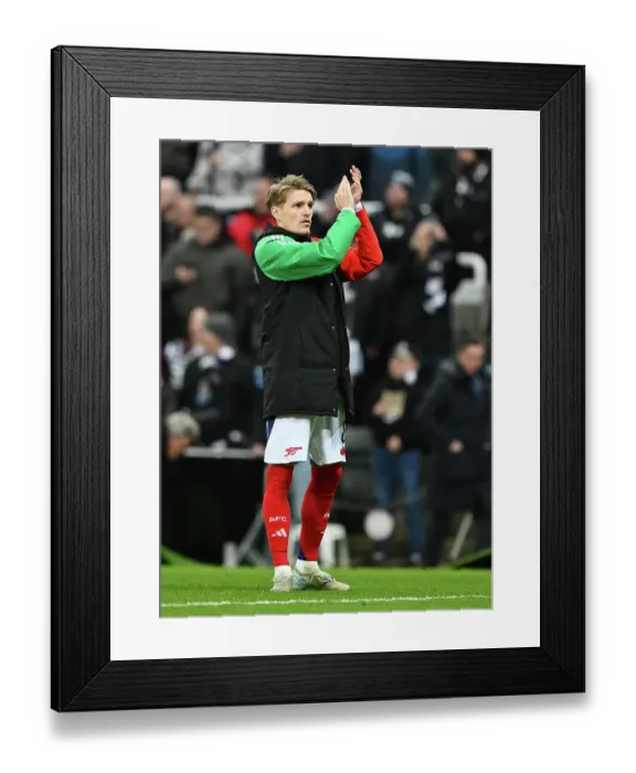 Framed Print : Newcastle United v Arsenal - Carabao Cup Semi Final Second Leg