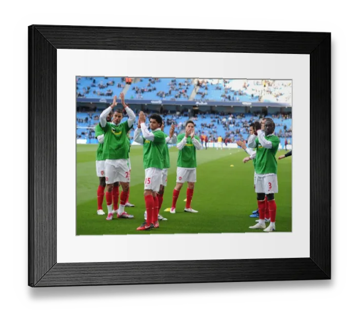 Framed Print : The Arsenal team warm up. Manchester City 0: 3 Arsenal, Barclays Premier League Framed Print : The Arsenal team warm up. Manchester City 0: 3 Arsenal, Barclays Premier League