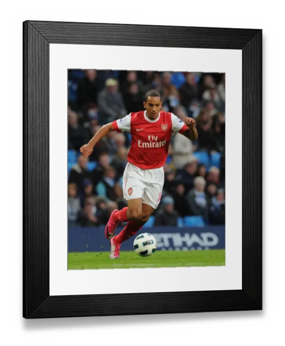 Framed Print : Theo Walcott (Arsenal). Manchester City 0: 3 Arsenal, Barclays Premier League Framed Print : Theo Walcott (Arsenal). Manchester City 0: 3 Arsenal, Barclays Premier League