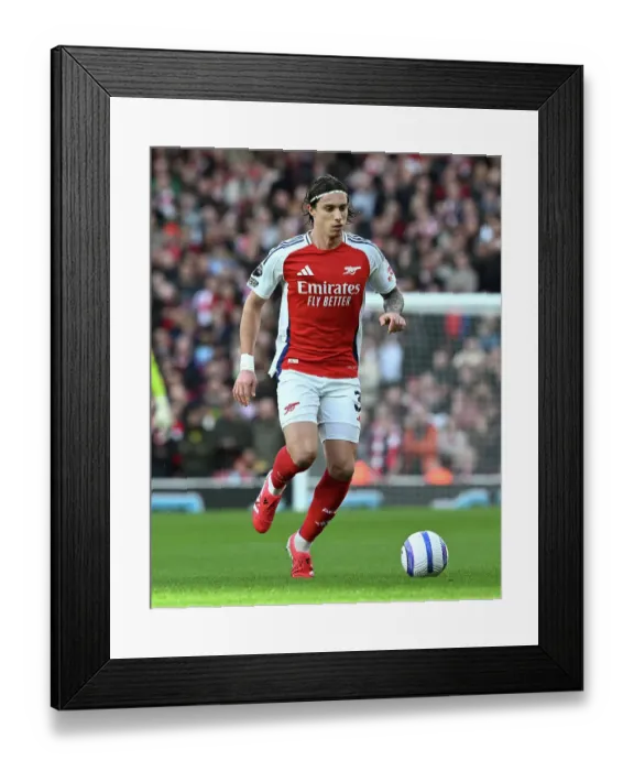 Framed Print : Arsenal FC v West Ham United FC - Premier League Framed Print : Arsenal FC v West Ham United FC - Premier League