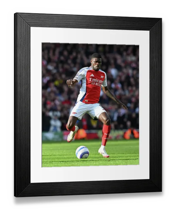 Framed Print : Arsenal FC v West Ham United FC - Premier League Framed Print : Arsenal FC v West Ham United FC - Premier League