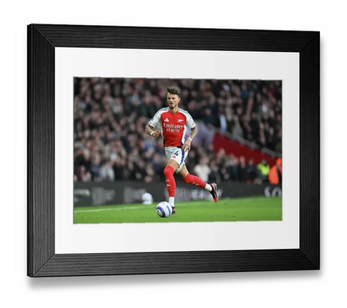 Framed Print : Arsenal FC v West Ham United FC - Premier League Framed Print : Arsenal FC v West Ham United FC - Premier League